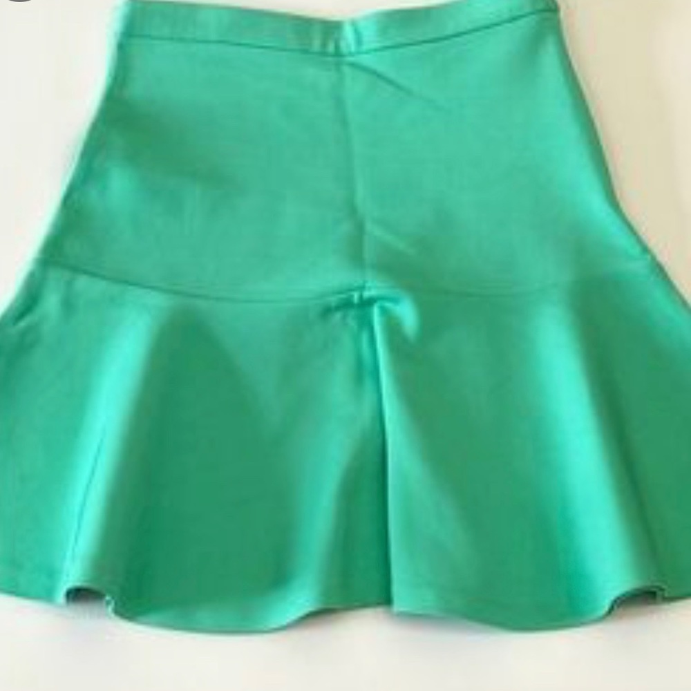 NEW DEVLIN | BRIGHT GREEN PEPLUM SKIRT | SIZE M